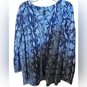Misoka Tunic Top XL Blue Snake Print High Low Blouse Hidden Button Flowy